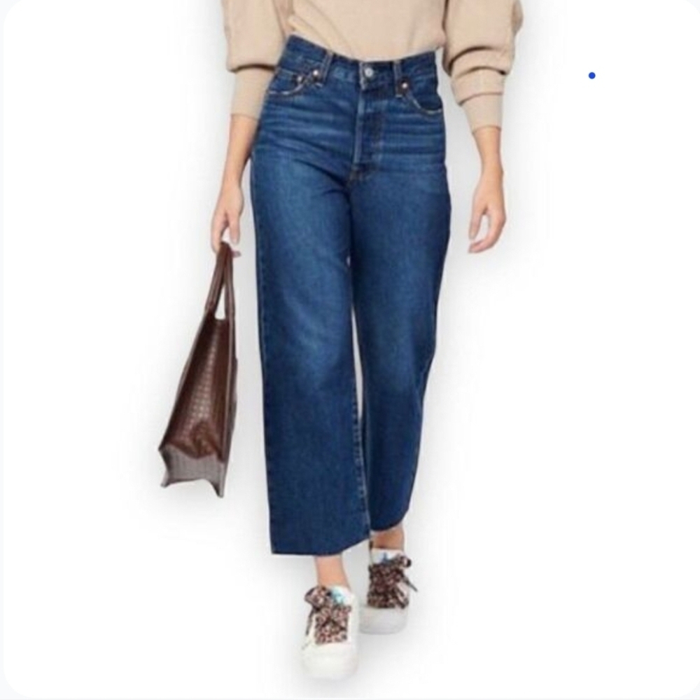 Levi's Ribcage Straight Ankle Raw Hem Jeans Sz 30